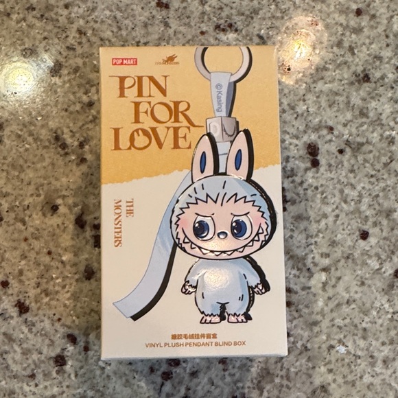 POP MART Accessories - Pin for Love Labubu Blind Box